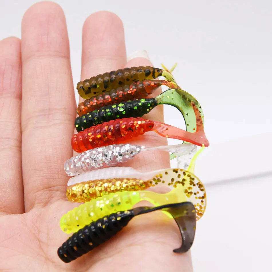 JYJ 4cm 100pcs Soft plastic artificial isca pesca tail protein Grub lure fishing worm moggot grub lure baits 4cm